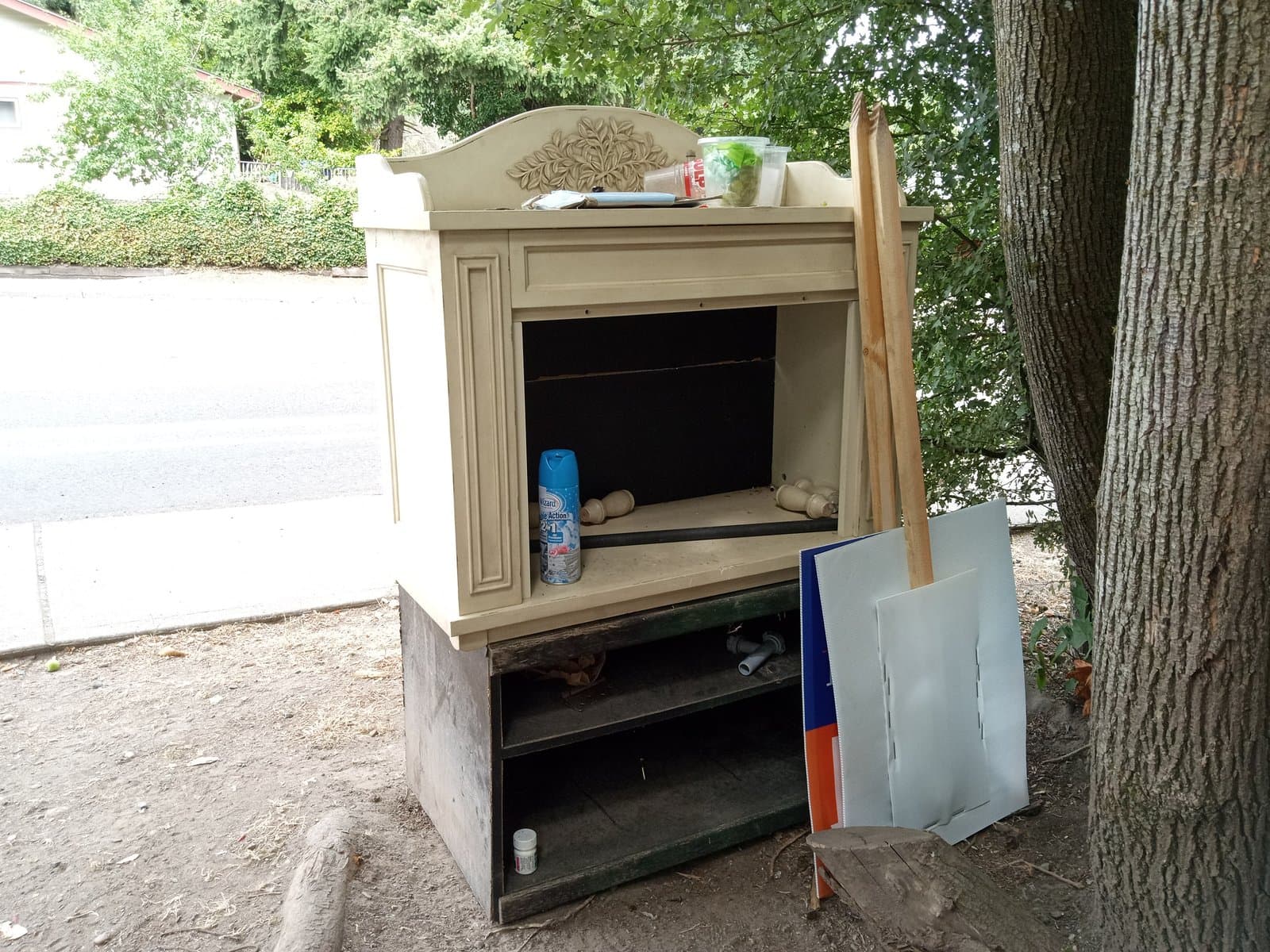 Photo 2 for Curbside Sofa & Wooden Furniture Pickup